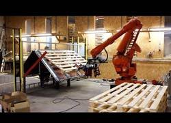 Enlace a Así se fabrican los palets en fábricas