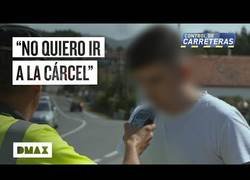 Enlace a Esto sucede cuando detienen a un menor por circular sin carné