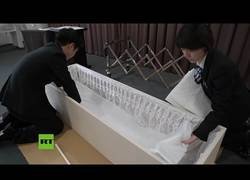 Enlace a Empresa japonesa vende kits funerarios para montar entierros rápidamente
