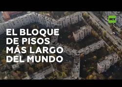 Enlace a El bloque de apartamentos más largo del mundo