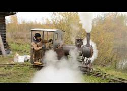Enlace a Construye una mini locomotora a vapor totalmente funcional