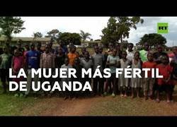 Enlace a Mariam Nabatanzi, una madre ugandesa con 44 hijos
