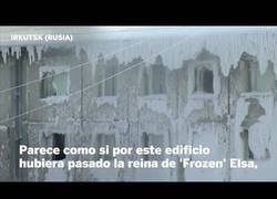 Enlace a El bloque de pisos que se convirtió en un bloque de hielo