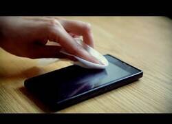 Enlace a ¿Por qué es necesario desinfectar nuestros dispositivos móviles y cómo hacerlo?