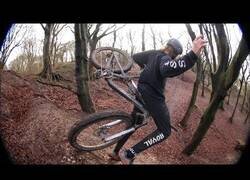 Enlace a Recopilación de caídas practicando descenso