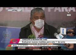 Enlace a Ministro boliviano explica la crisis sanitaria con muñecos de Thanos y los Vengadores