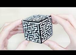 Enlace a Resolviendo el cubo de rubik más difícil del mundo