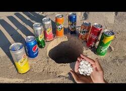 Enlace a Experimento: Probando la reacción de los mentos con todo tipo de refrescos