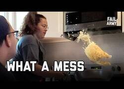 Enlace a Quien juega con fuego se acaba quemando