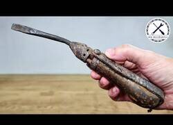 Enlace a Restauran este destornillador alemán de 1891 y el resultado es increíble