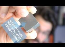 Enlace a Plutonio, el metal que está caliente al tacto