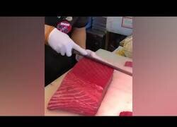 Enlace a Cortando atún, el vídeo más satisfactorio que vas a ver hoy