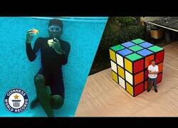 Enlace a Los récords mundiales más increíbles con cubos de Rubik