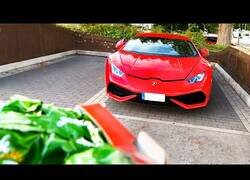 Enlace a Así es vivir con un coche de 350.000€