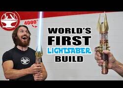 Enlace a Fabricando un sable láser real de Star Wars