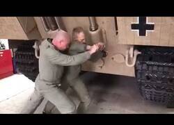 Enlace a Así se pone en marcha un tanque de la Segunda Guerra Mundial