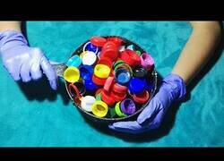 Enlace a Como fundir tapones de plástico y hacer una taza casera