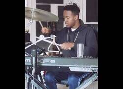 Enlace a Componiendo la canción de GTA San Andreas en 1 minuto