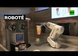 Enlace a Así es un té servido por robots en Hong Kong