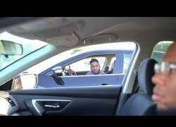 Enlace a Cuando te la lían en la carretera y luego hacen ver como que no existes