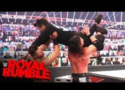 Enlace a La aparición estelar de Bad Bunny en la WWE