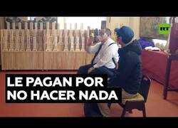 Enlace a El hombre que cobra por no hacer nada