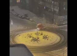 Enlace a Las rotondas nevadas las carga el diablo