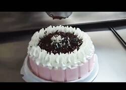 Enlace a Elaboración de tartas y dulces en la fábrica