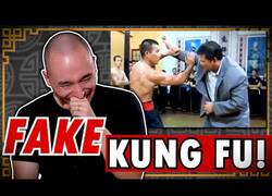 Enlace a Maestro Shaolin reacciona a falsas técnicas de Kung Fu