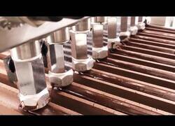 Enlace a Así funcionan algunas máquinas de procesado de alimentos