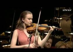 Enlace a Cuando se te rompe una cuerda del violín en plena actuación