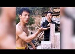 Enlace a El hombre que podría matarte de un golpe de puño