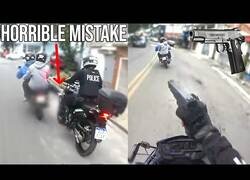 Enlace a Persecución policial a un moto con pasajero