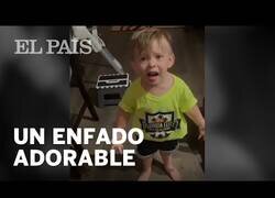 Enlace a La indignación de un niño al que su madre no dio un beso antes de irse a trabajar