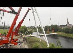 Enlace a Construcción rápida de puentes y grúas modernas