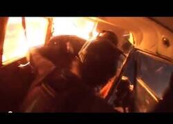 Enlace a Así se vive el choque entre dos avionetas de paracaidistas desde dentro