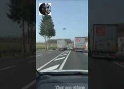 Enlace a Conductor de camión kamikaze