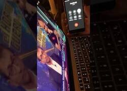 Enlace a Intentando hacer creer que han ganado la tarjeta de El Hormiguero