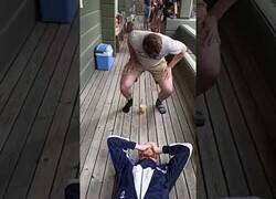 Enlace a ¿Qué hacen los hombres cuando les dejan solos?