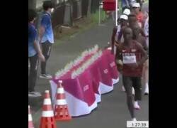 Enlace a El comportamiento antideportivo del maratoniano francés Morhad Amdouni