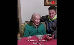 Enlace a Tiene 100 años y su nieto le consiguió un saludo de Messi que conmueve
