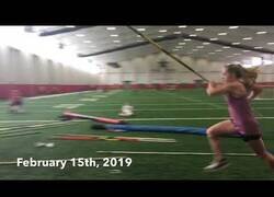 Enlace a La progresión de esta chica en salto de pértiga es admirable