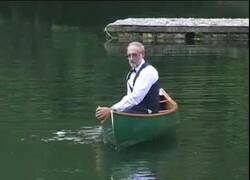 Enlace a ¿Sabías que existe un concurso de baile sobre canoa?