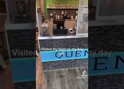 Enlace a Visitando a mi jefe en mi día libre