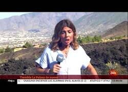 Enlace a El susto de una reportera por los temblores previos a la erupción del volcán de Palma