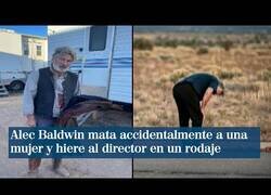 Enlace a Alec Baldwin mata a una mujer accidentalmente durante el rodaje de una película