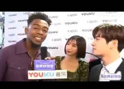 Enlace a Cuando piensas que están rapeando