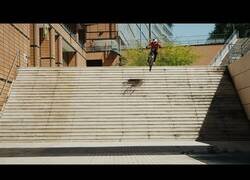 Enlace a Descenso extremo por las calles de París