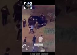 Enlace a Estampa su coche contra la puerta de la discoteca Cocoa porque los de seguridad lo echaron