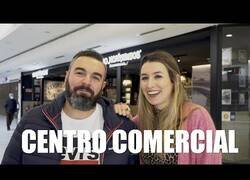 Enlace a La típica pareja pesada de centro comercial
